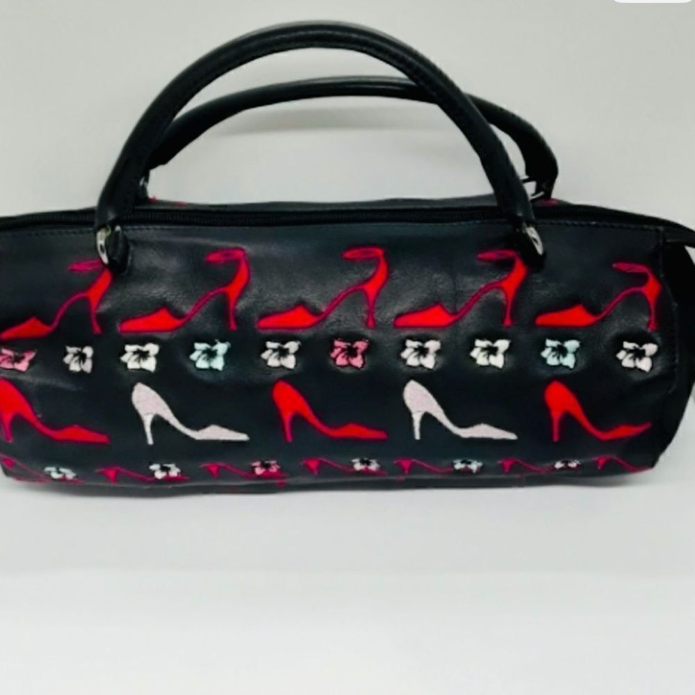 Nicole Miller Collection Women's Handbag/Purse Great Condition